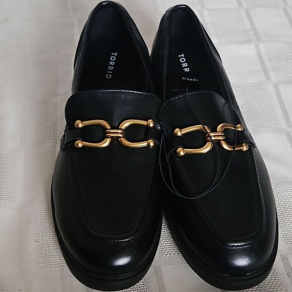 Torrid Women's Black Loafers with Gold Accent - Picture 7 of 16